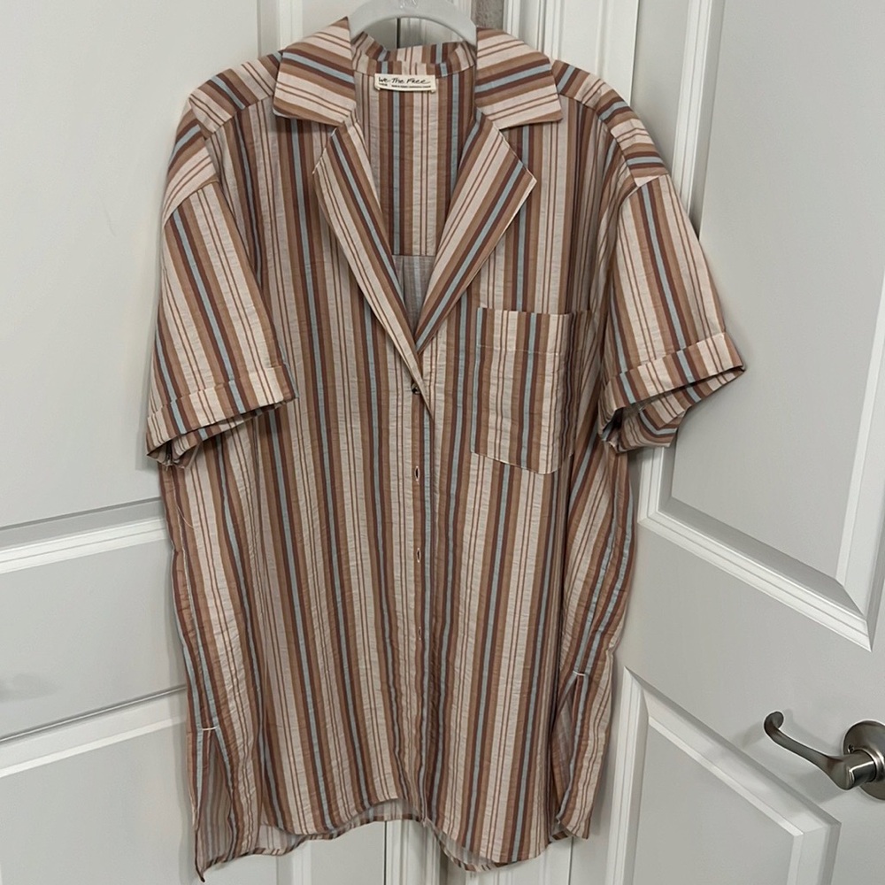 We the Free People shirt.  Women’s size large.  New without tags.